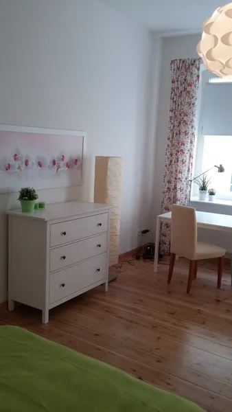 niedliche möblierte Wohnung in ruhiger Seitenstraße Sbhf Adlershof — photo 1